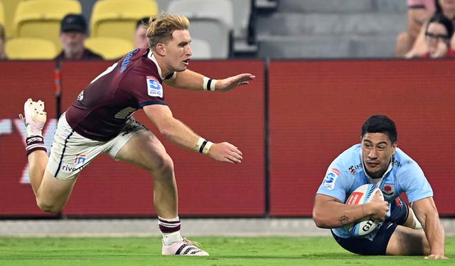 Lalakai Foketi marque dans la victoire des Waratahs contre les Reds